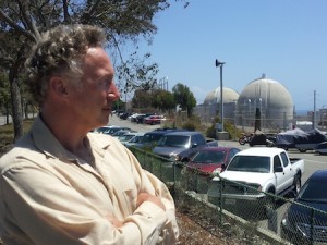 Anti-nuclear-power advocate Gary Headrick, outside the San Onofre plant, urged Laguna to call for a full review of plant operations.