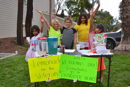 Lemonade sellers, from left, El Morro Student Council President Annabelle Kavanaugh with fellow students Julia Rose Foley, Melissa Javier, Alexandra Guadalope Javier and Evelyn Castillo. Other helpers not pictured, Naomi Preciado and Barron Zepeda.  Photo by Jeanne Gauthier.