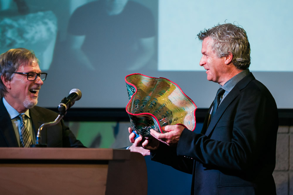 Sculptor Louis Longi receives his own award from Jonathan Burke.