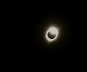 The “diamond ring” that appears when the moment of totality passes. Photo by Patti Ohslund.